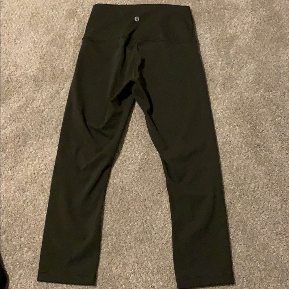 Cropped Green Lululemon Leggings